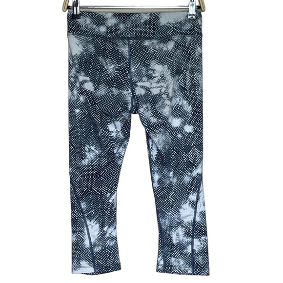 The North Face Geometric Print Size Small Cropped Leggings - Picture 7 of 7